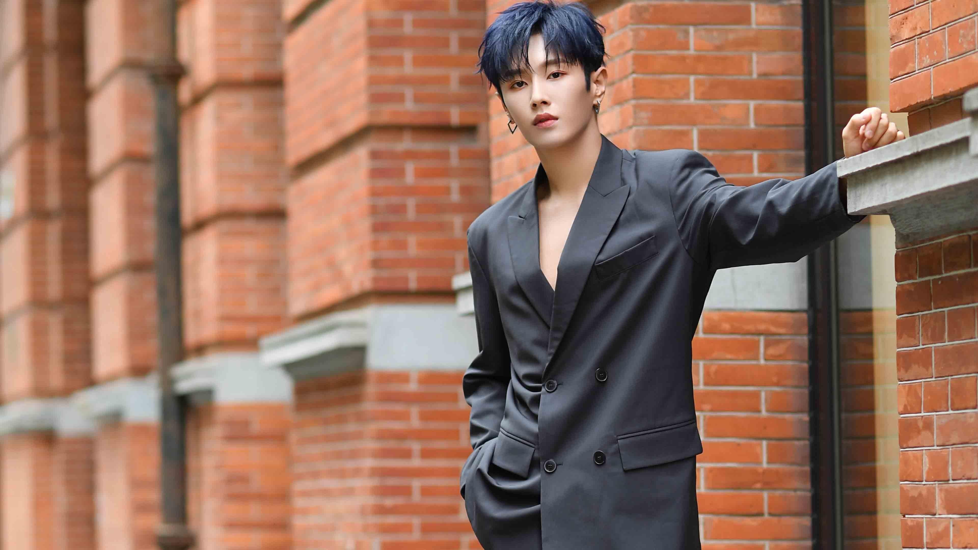 JIU YOU GAME-_赛事高潮：关键时刻的神奇表现令人震撼_，形容比赛到了高潮的成语