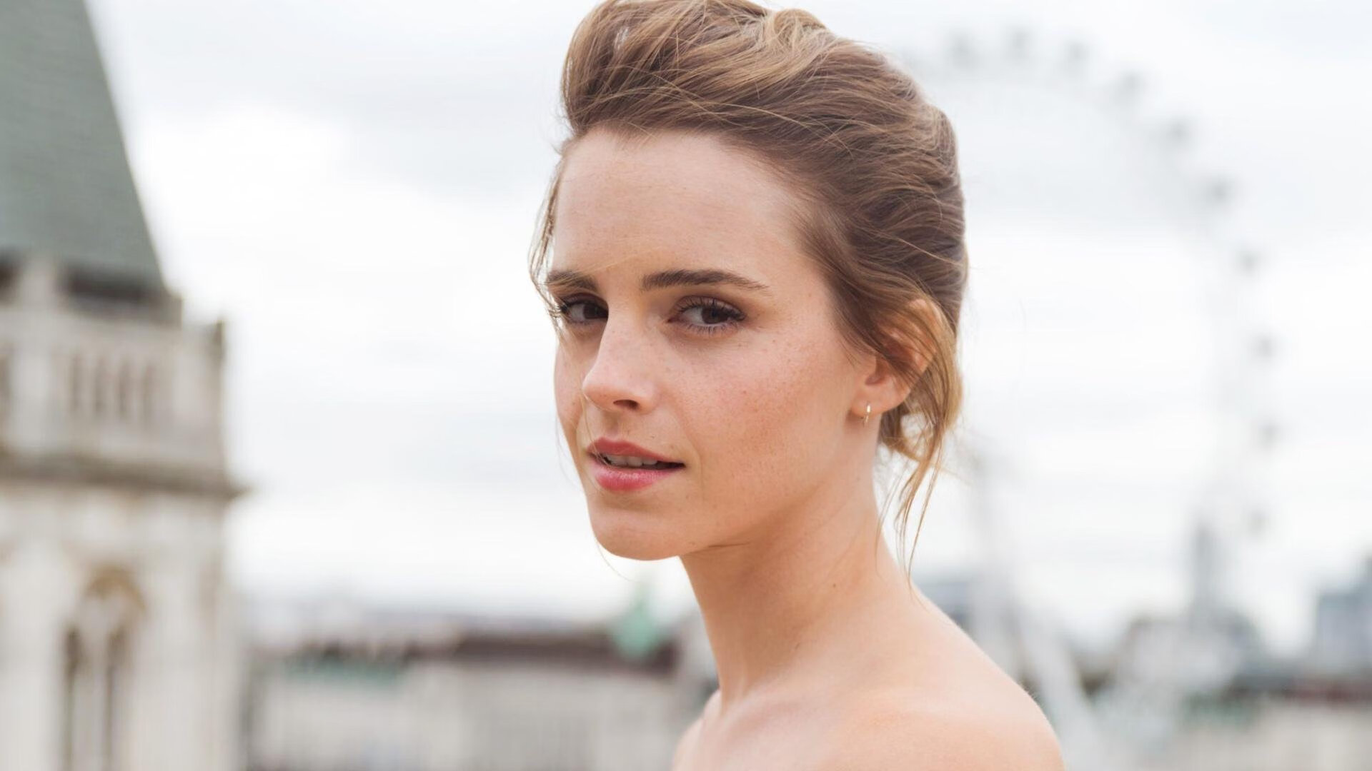 英超榜首大战 曼城主场力克阿森纳，英超第17轮_曼城15连胜创英超纪录 阿森纳利物浦遭平局