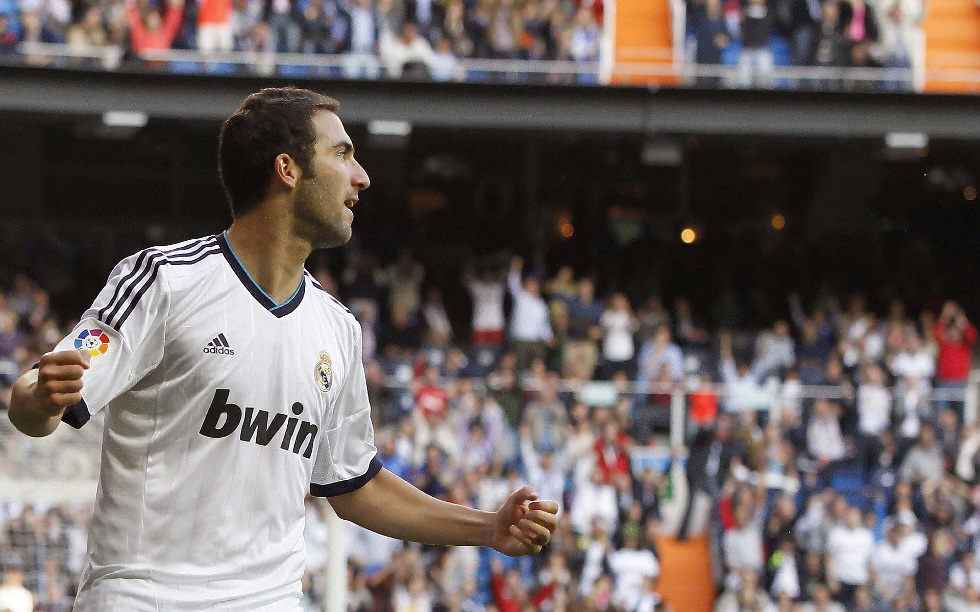 Jiu You-英超冲刺季：谁能笑到最后？精彩不断！，英超本轮集锦视频